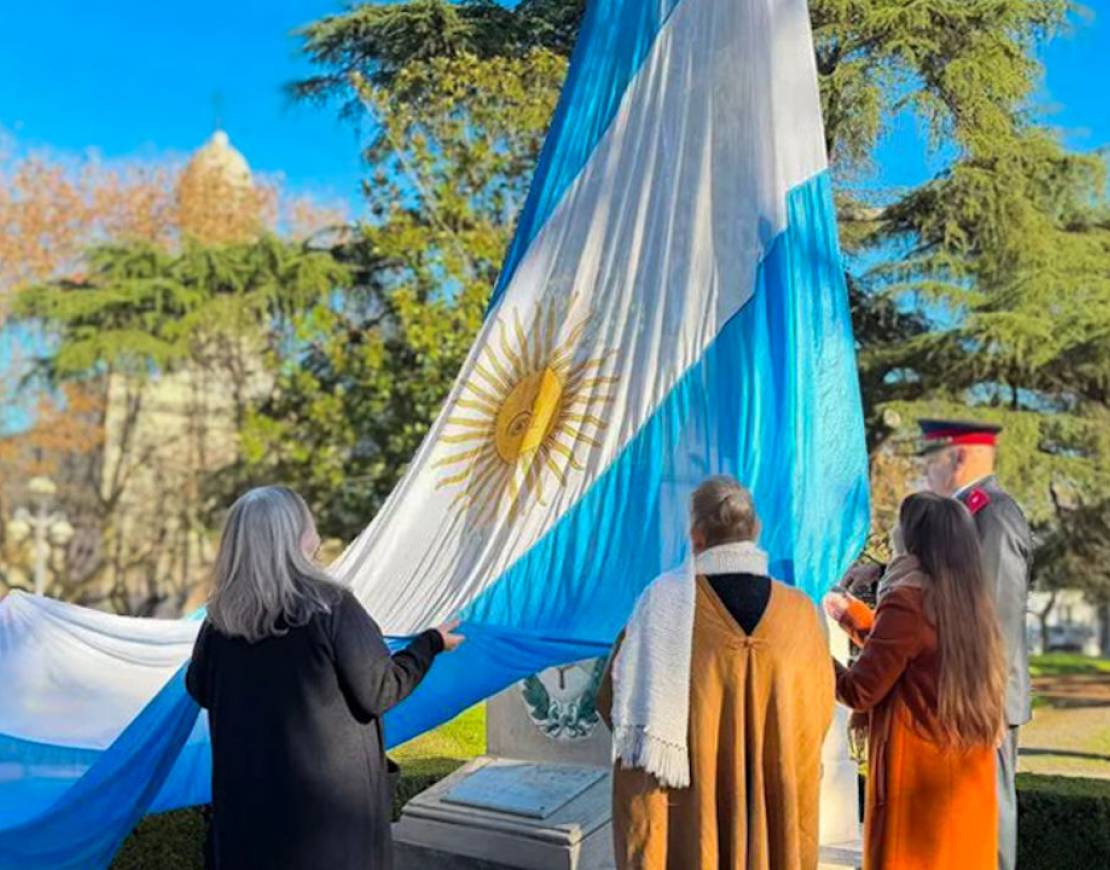 17 DE JUNIO DÍA NACIONAL DE LA LIBERTAD LATINOAMERICANA